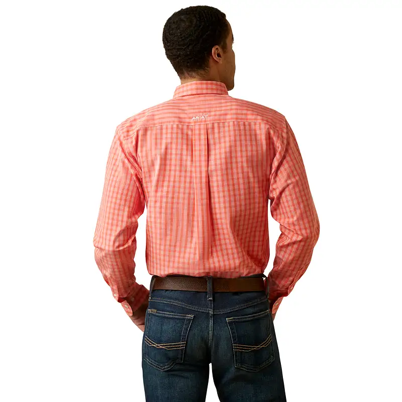 'Ariat' Men's Wrinkle Free Winston Slim Fit Button Down - Flame Coral