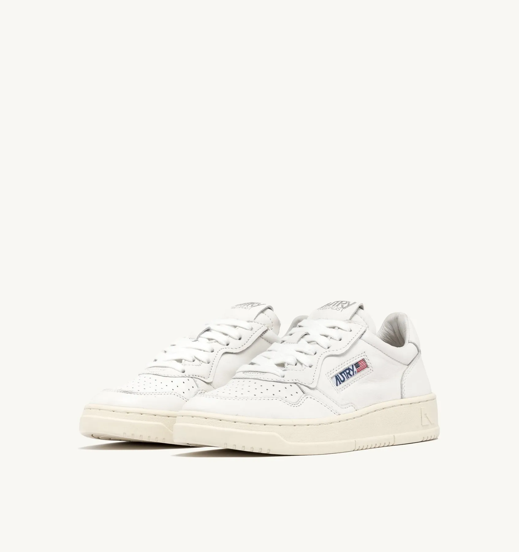 AUTRY SNEAKERS MAN  MEDALIST LOW SNEAKERS IN SUPER-SOFT WHITE NAPPA