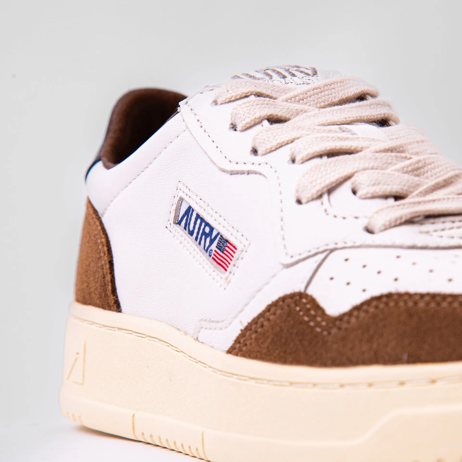 AUTRY SNEAKERS MEDALIST LOW AULW-GS 21 