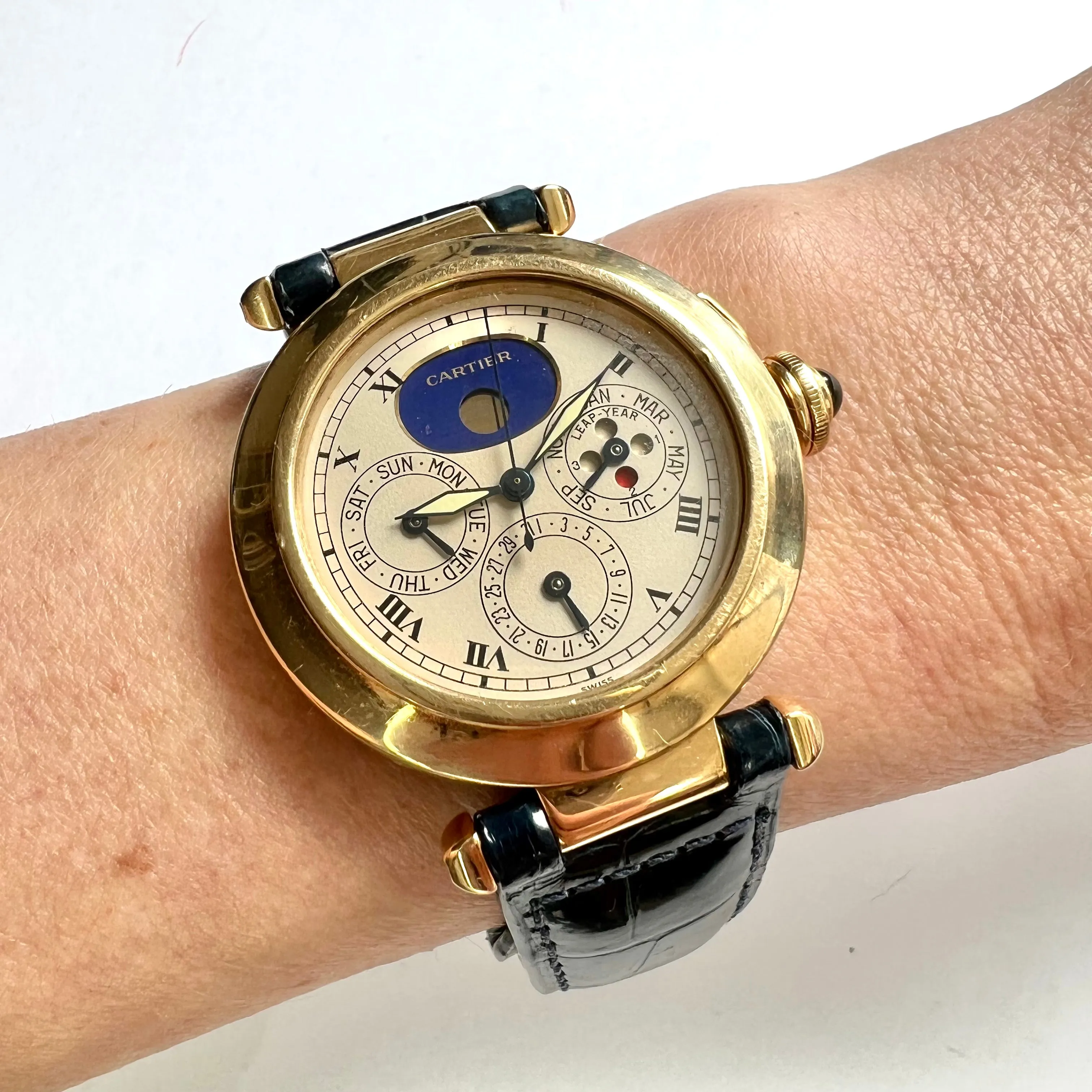 CARTIER PASHA 38mm Quartz Perpetual Calender Moonphase 18K Yellow Gold Watch