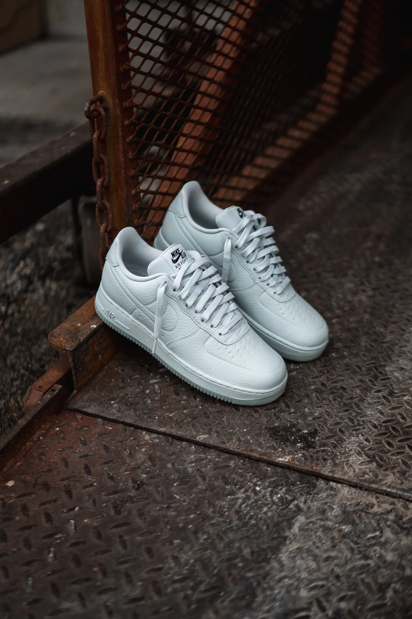 Mens Nike Air Force 1 '07 Pro-Tech (Arctic Grey)