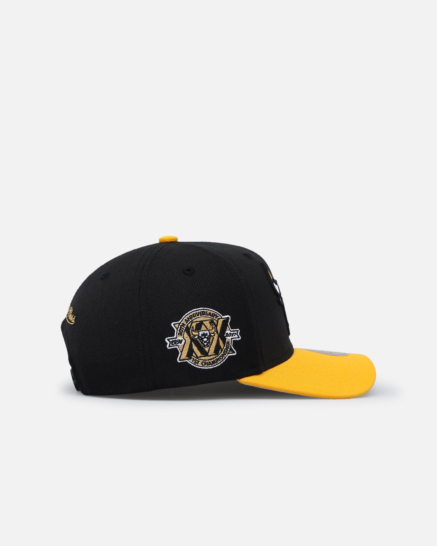 Mitchell & Ness Chicago Bulls Enter The Dragon Pro Crown Snapback Black/Ochre