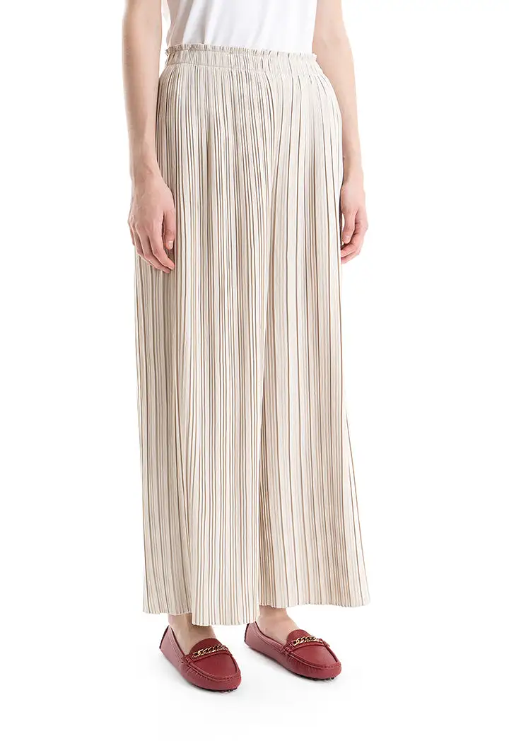 Pleated Wide Leg Solid Trouser